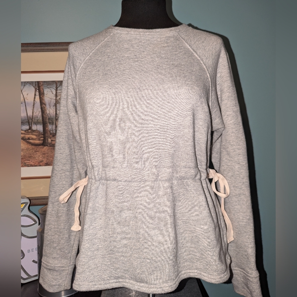 Athleta Studio Cinch relaxed fit sweatshirt in grey Heather, size XS